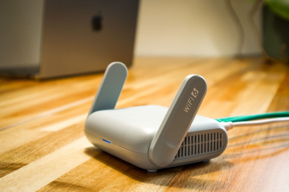 Roteador Wi-Fi 6 moderno instalado pela W Net
